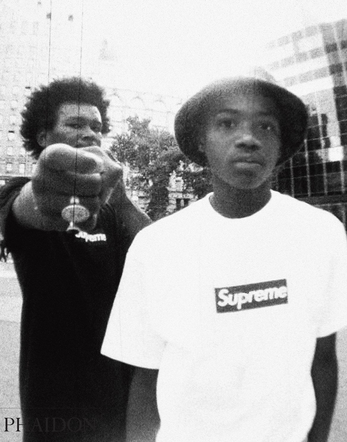Supreme – The Art Institute of Chicago Museum Shop